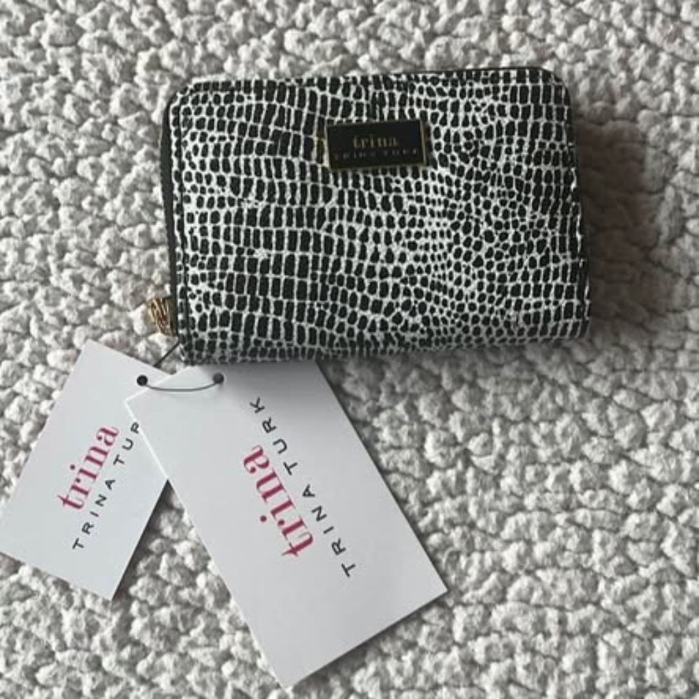 Flash Sale - Trina Turk Small Croc Design Zip Around Wallet Black & White